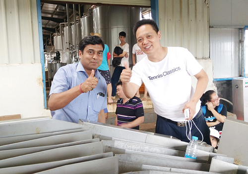 Indian clients ordered pineapple juice processing line